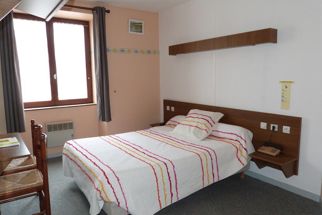 Hotel Du Donjon Champlitte-et-le-Prélot Habitación foto