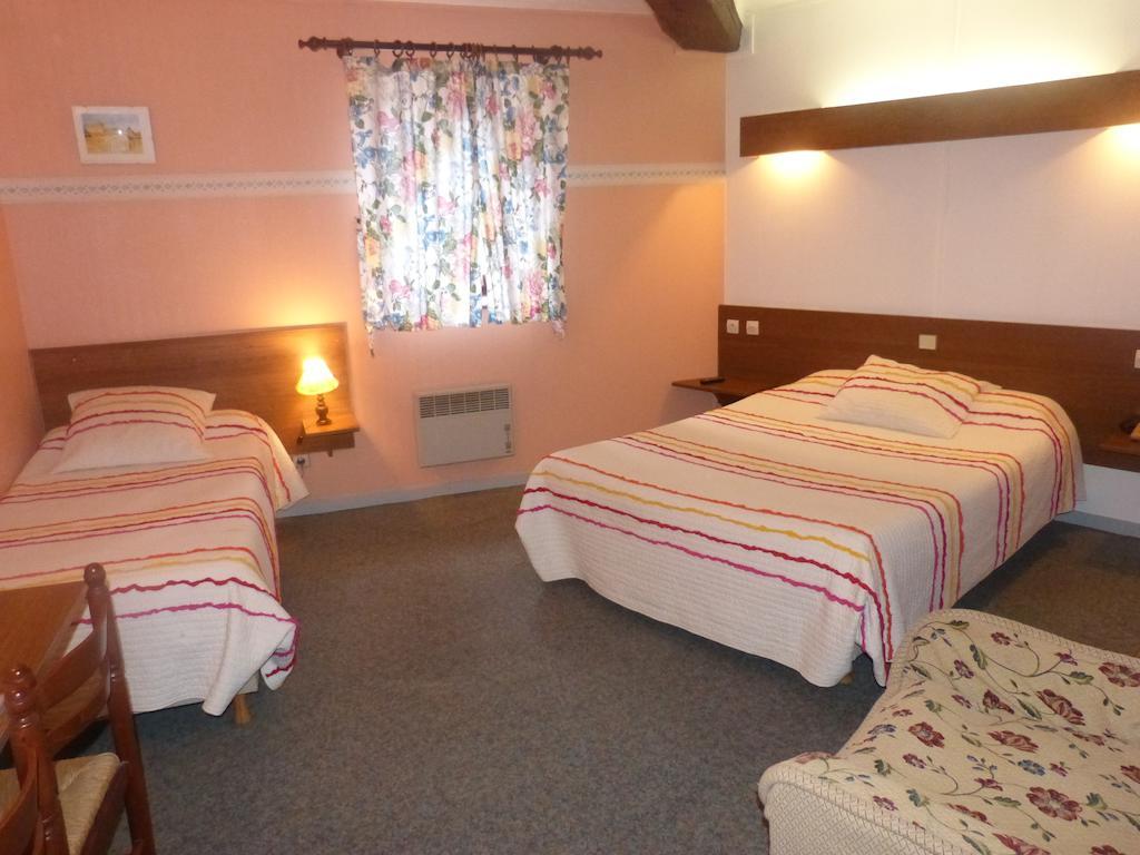 Hotel Du Donjon Champlitte-et-le-Prélot Habitación foto